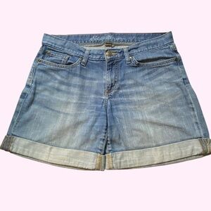 Eddie Bauer Denim Boyfriend Cuffed Shorts Size 4